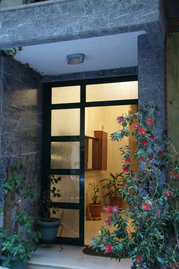 Cosy Downtown Studio - Suite Komotiní Luaran gambar